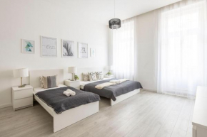 Exclusive Downtown Dream Home by Prestige Gallery Budapest